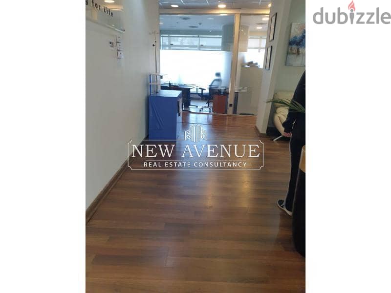 Furnished Office directly on the 90th for rent 1