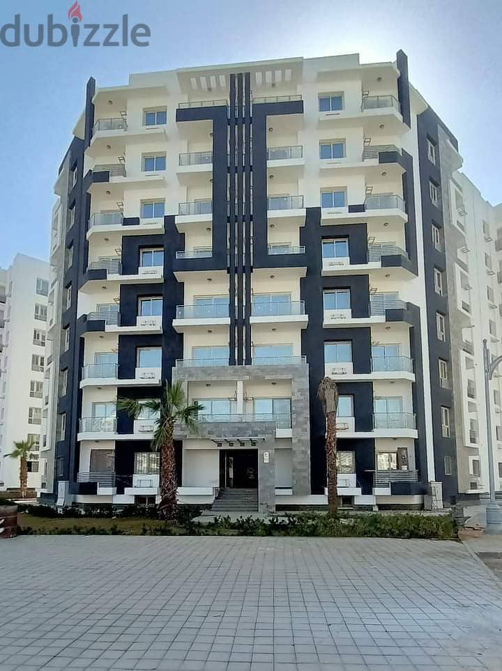 Resale apartment in Al Maqsad New Capital Compound, area of 135 m 2