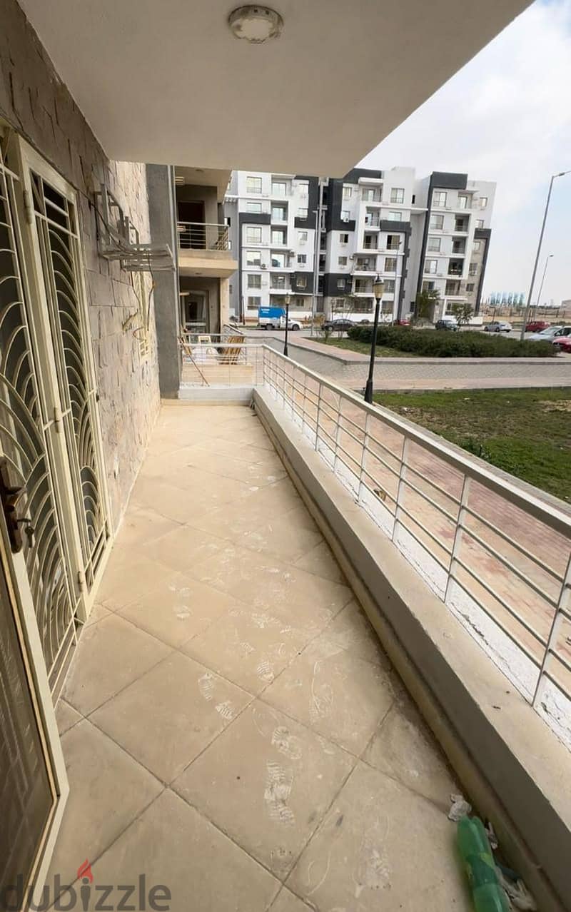 Apartment for sale in Dar Misr Al-Andalus Compound, near the 90th and from Gate 1, Hyde Park First residence View Garden 1