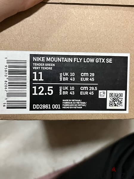 Nike ACG Enhances The Mountain Fly Low With An SE Trim And GORE-TEX 6