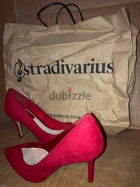 stradivarius red heels 3