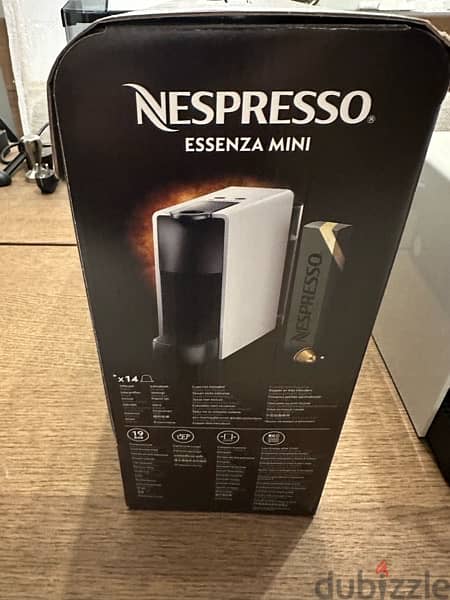 Nespresso Essenza Mini 4