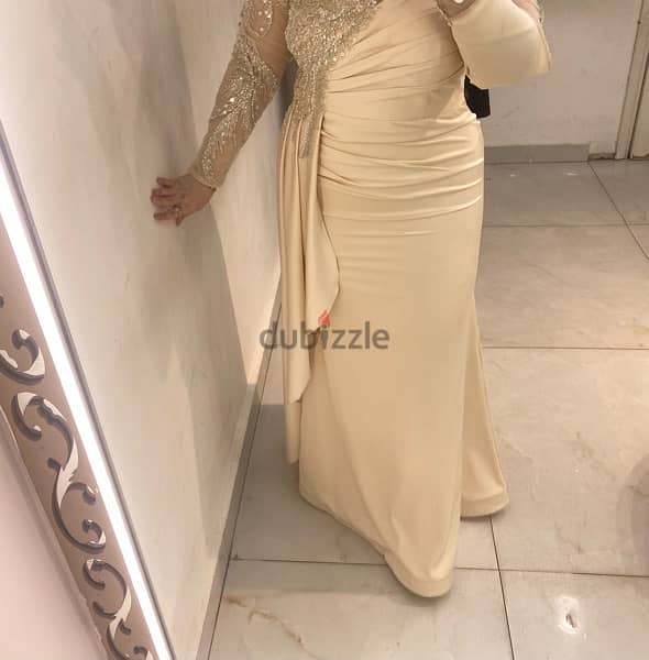 Dress for sale- فيتان سواريه للبيع 2