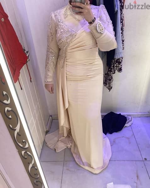 Dress for sale- فيتان سواريه للبيع 6