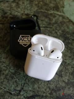 Apple Airpods 2nd generation with case 0