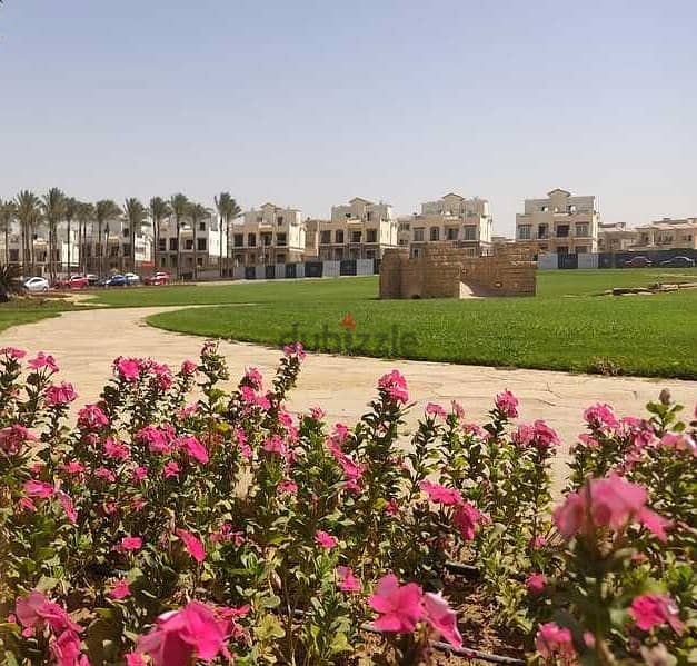 FOR SALE IN UPTOWN CAIRO 2BEDROOMS VIEW GOLF 8