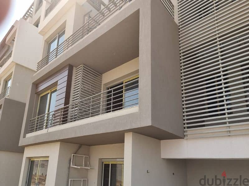 Ready to Move Apartment 250m in Palm Hills New Cairo with lowest price 2