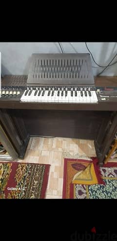 بيانو كهربائي