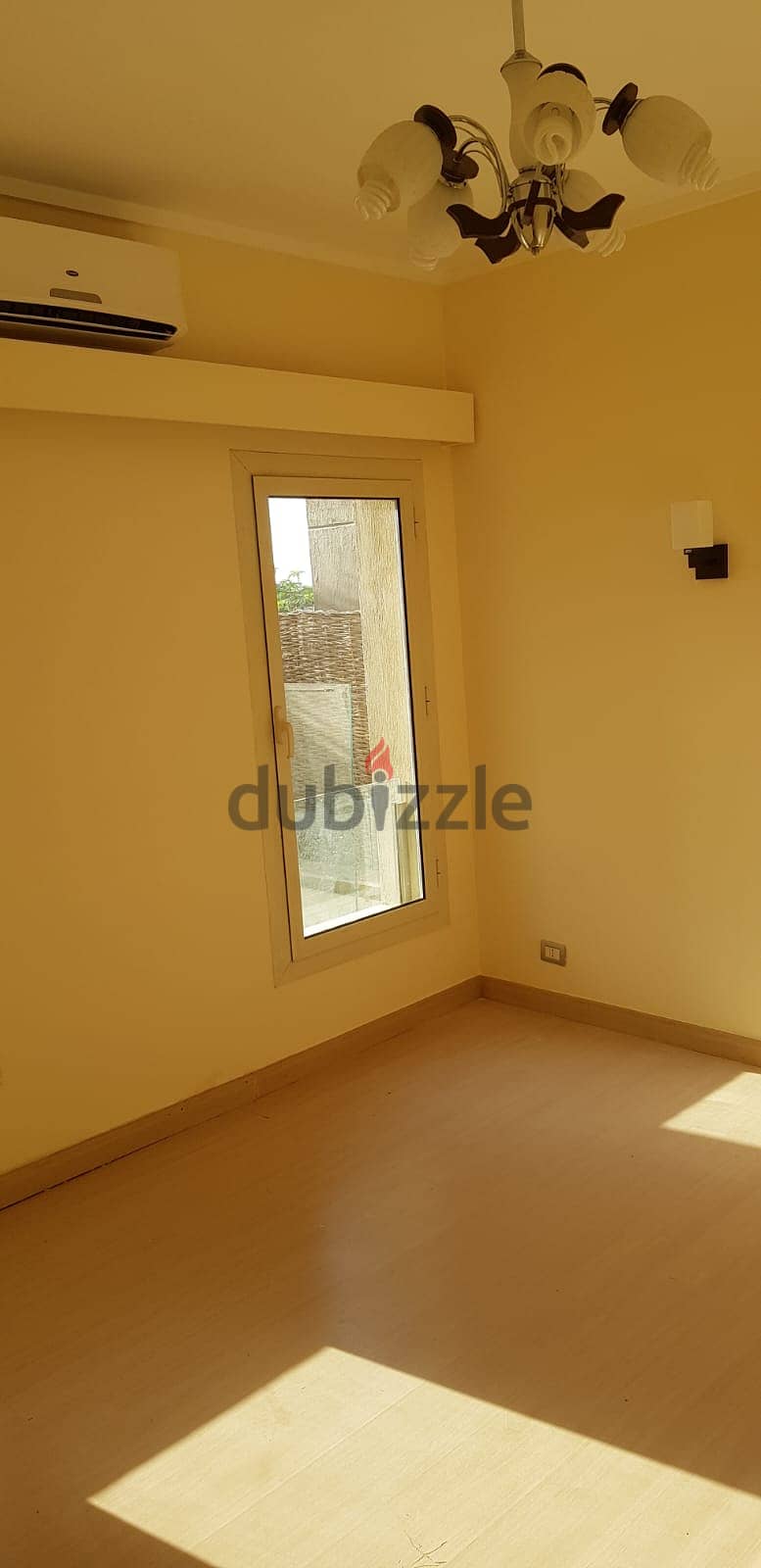 ground floor apartment with private garden near by point 90 mall with AC's and kitchen 1