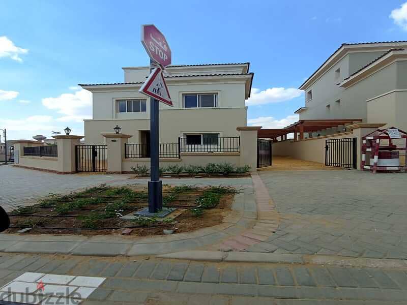 Fully Finished Townhouse 287 M With Prime View In Mivida 8