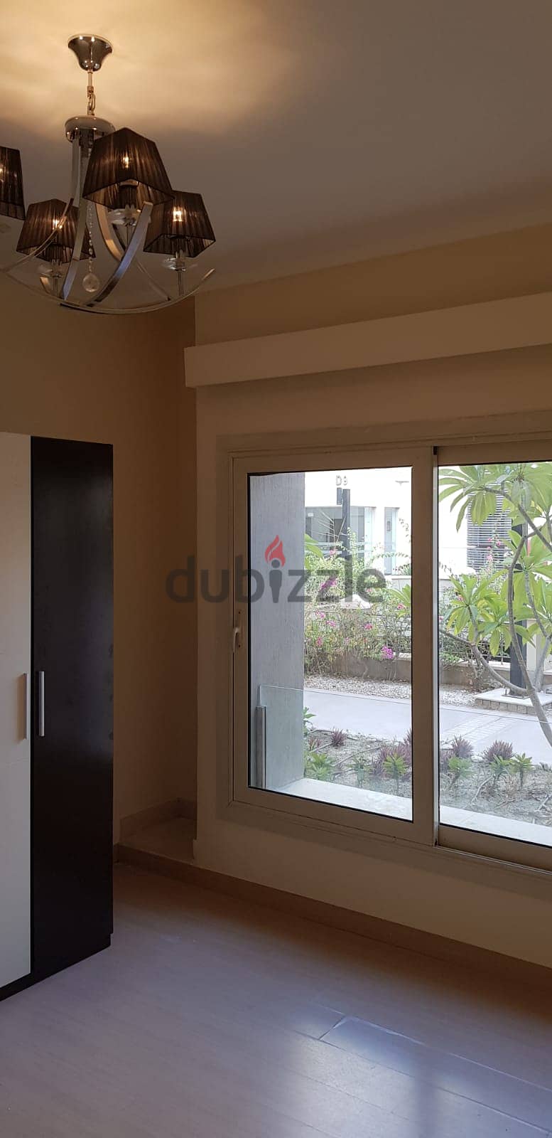 ground floor apartment with private garden near by point 90 mall with AC's and kitchen 4