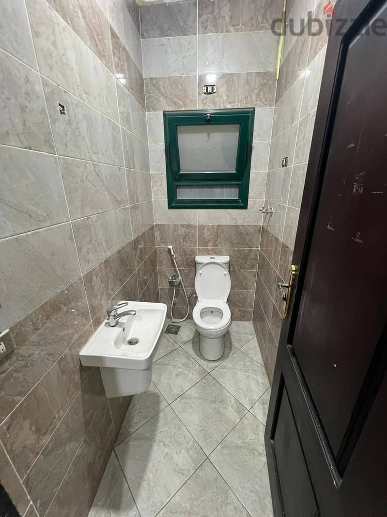 An apartment for rent, residential and administrative, in the Violet Settlement, directly on the 90th, near Mo’men, Bashar, Waterway 2, and Petrosport 6