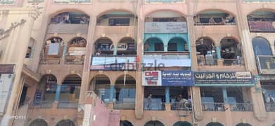 محل لقطة للبيع فى مول عنابة بالقاهرة الجديدة