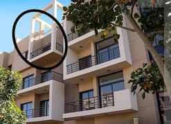 Roof Apartment for sale ready to move ultra modern finishing with ACs and Kitchen in | Fifth Square | Marasem | in front of AUC direct on Teseen St