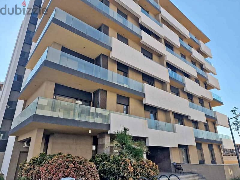 3-room apartment for sale in front of the International Medical Center 1