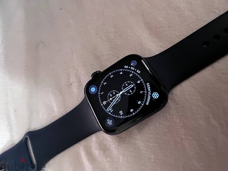 apple watch SE  44 mm 1