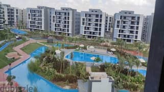 شقة جاهزة للسكن مطلة على حمام السباحة في كمبوند صن كابيتال - Sun capital