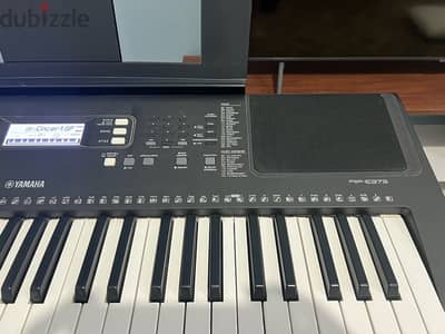 YAMAHA keyboard psr e373