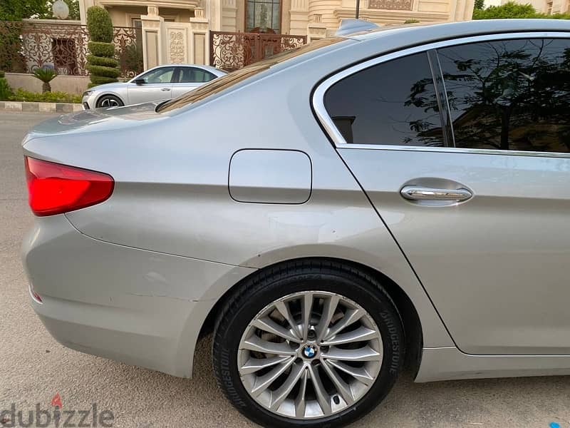 BMW 520 2019 luxury 175k km 4