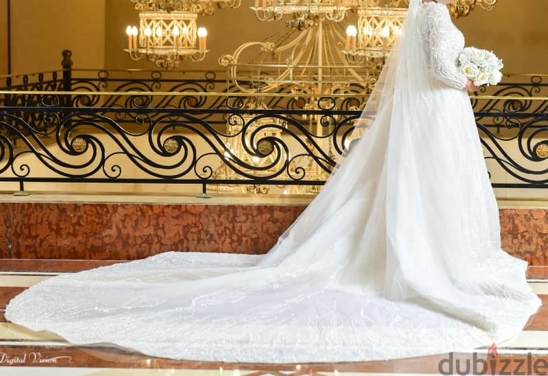 wedding dress for selling- فستان فرح للبيعt 1