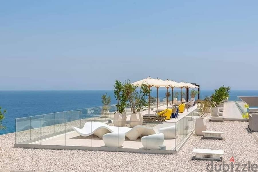 With a 5% down payment, an apartment for sale in a private garden directly overlooking the sea, finished with air conditioning and fully furnished (Il 1