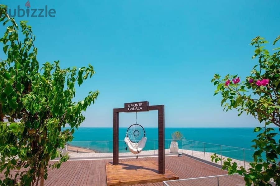 With a 5% down payment, an apartment for sale in a private garden directly overlooking the sea, finished with air conditioning and fully furnished (Il 2