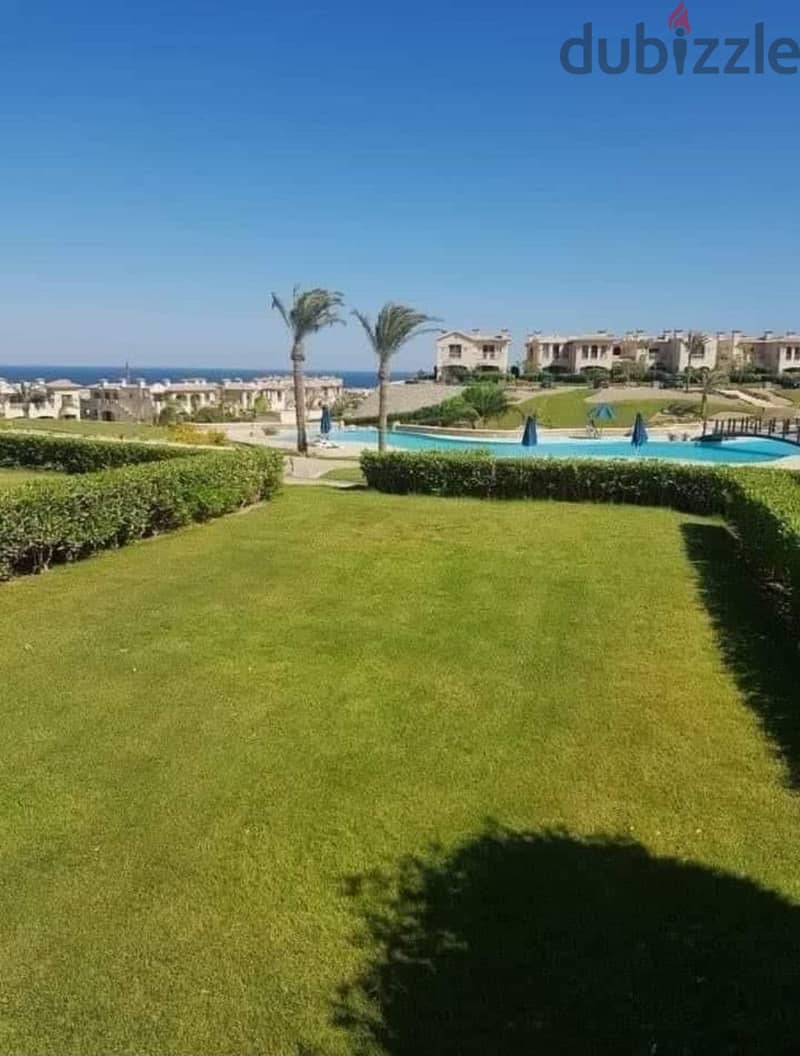 down payment of 950,000 chalets for sale in La Vista Ain Sokhna - a very distinctive panoramic view - : ground floor + private gar 1