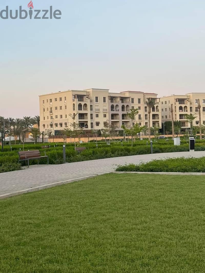 Apartment for sale Overlooking Lake District in Compound Mivida View Central Park and Lake شقة ا للبيع فى ميفيدا تشطيب سوبر لوكس 2