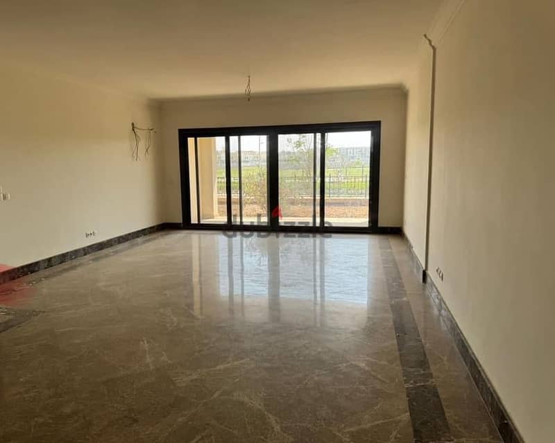 Apartment for sale Overlooking Lake District in Compound Mivida View Central Park and Lake شقة ا للبيع فى ميفيدا تشطيب سوبر لوكس 3