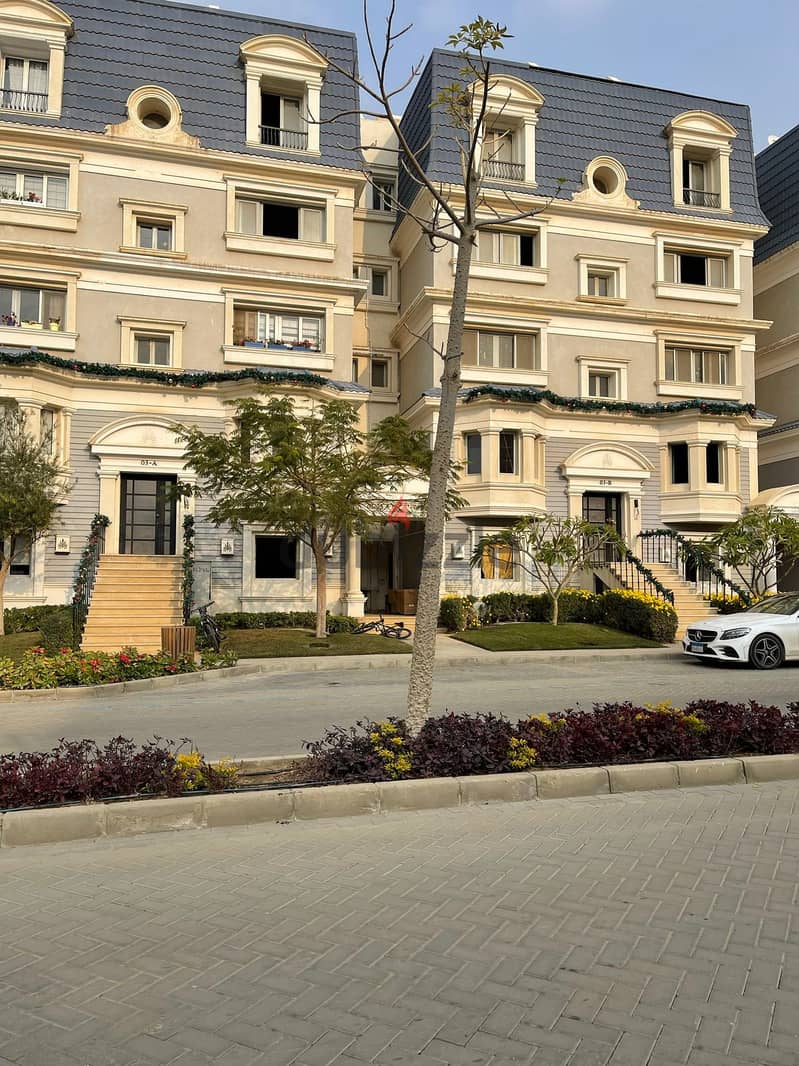 i villa roof 300m for sale very prime location in mountain view hyde park new cairo 3
