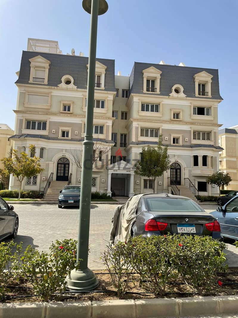 i villa roof 300m for sale very prime location in mountain view hyde park new cairo 5