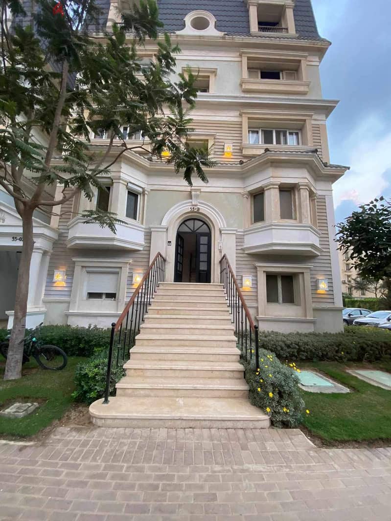 i villa roof 300m for sale very prime location in mountain view hyde park new cairo 7