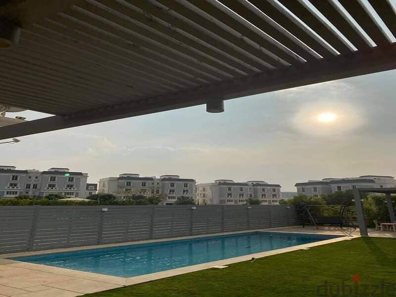 Fully finished   Ready to move Mountain View giza platuo  I villa garden  Pool view  Very prime location BUA : 210m 15
