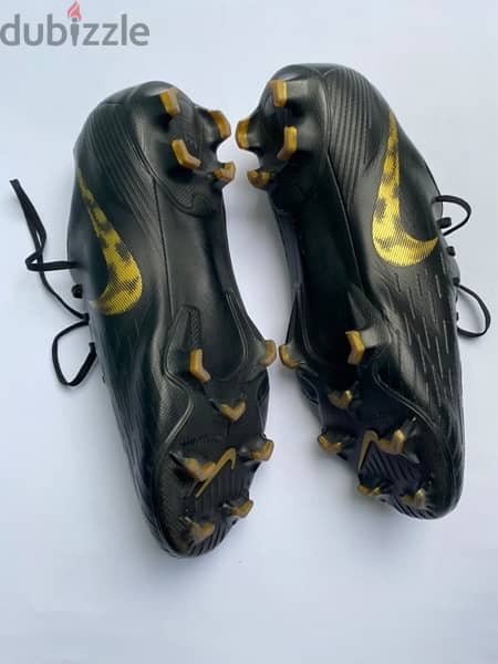 original football shoes size 45 4