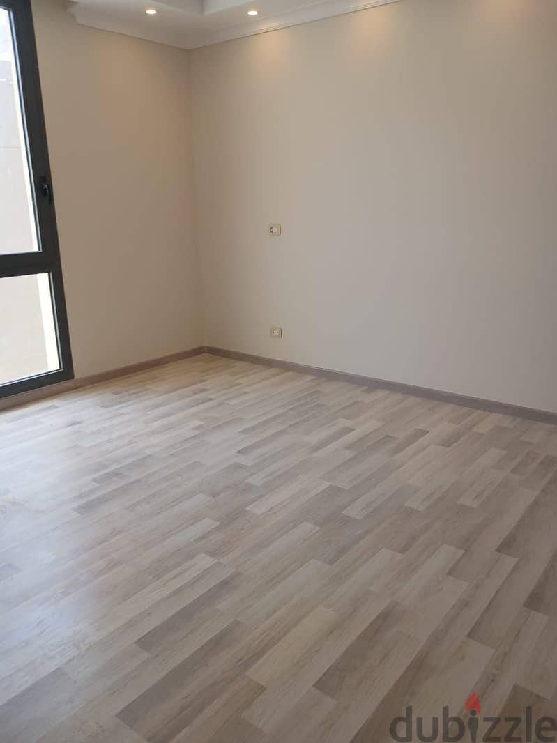 prime location finished Apartment for rent in Eastown 9