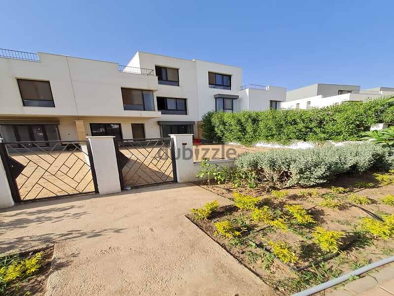 Premium Twin House directly on Central Park for sale in Villette Sodic 4