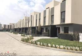 Finished townhouse villa for sale 240m Al Burouj Shourouk City with installments   تاون فيلا للبيع متشطبة في الشروق 240م باقساط 7سنوات في البروج 0