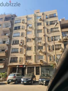 شقه  لقطه للبيع في مصر الجديده النزهة الجديدة  شارع احمد زكي 0