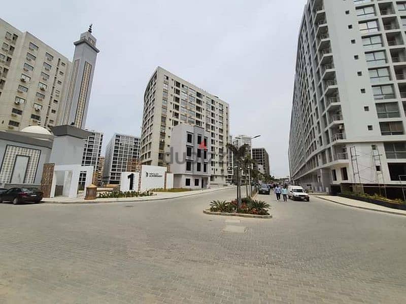Apartment for sale, 100 meters, with a private garden of 15 meters, completed in installments, in One Katameya Compound 7