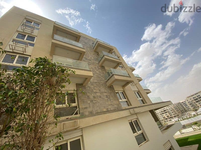 apartment for sale, ready to move, fully finished, in the heart of New Cairo 1