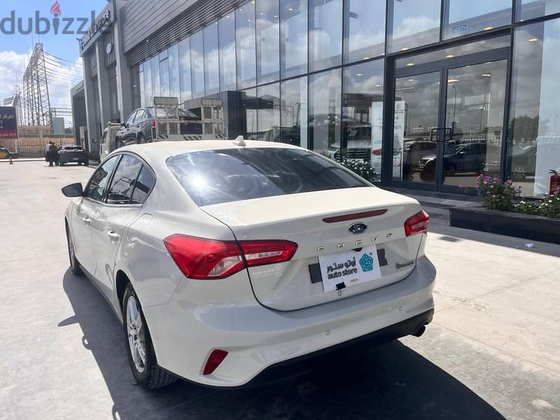 FORD FOCUS - CONNECTED - 4DR/2022 - FROZEN WHITE - 1500 CC - 76.000 KM 5