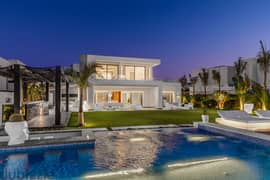 villa 850m for sale in Hacienda Heniesh ( fully finished with AC'S and kitchen )