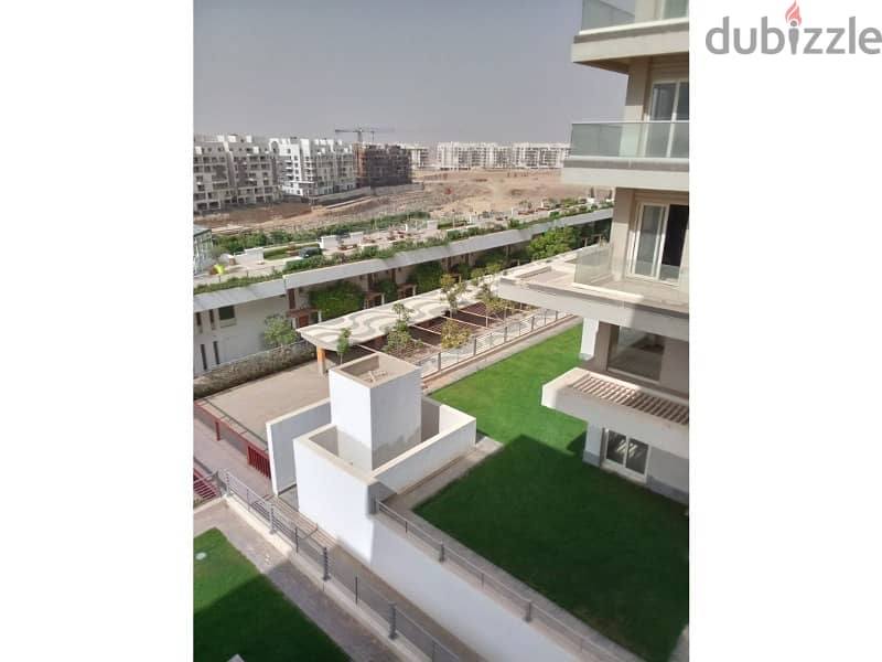 With the best view, now own an apartment ready to move in, fully finished, at the lowest price in the market for quick sale 6