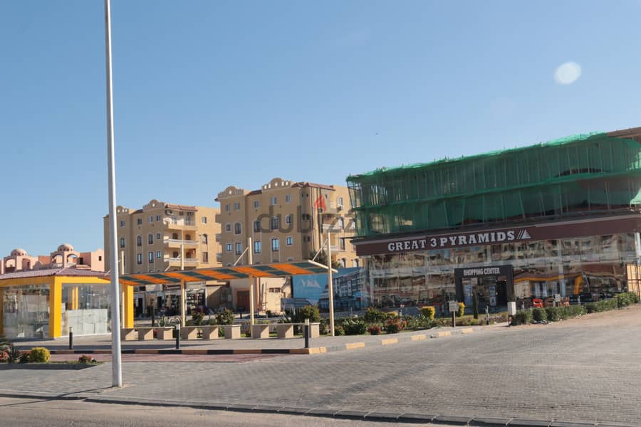 Apartments and studios on the tourist walkway in Al-Ahya 9