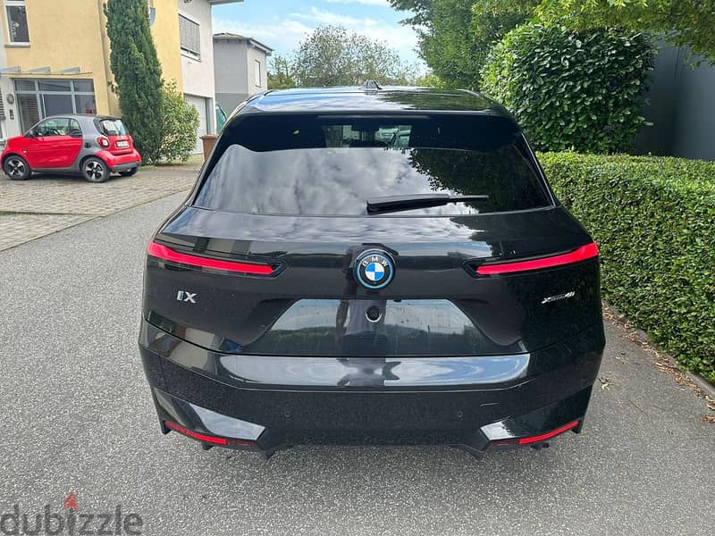 BMW iX 40 xDrive مبادرة المغتربين 5