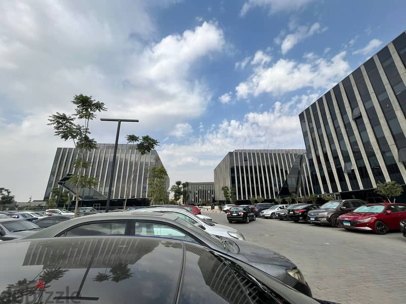 مكتب بفيو مميز جدا 142 متر للبيع في سوديك EDNC 2