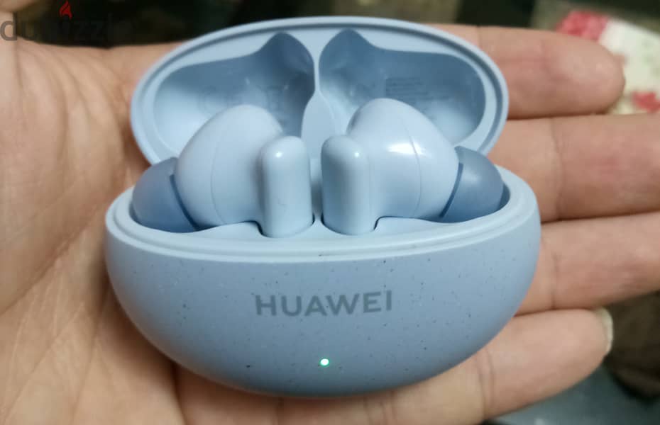 سماعه Huawei free buds 5i بحاله كسر زيرو 1