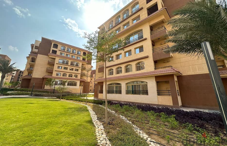 Fully finished in the Administrative Capital in the R3 area for sale in Al Maqsad Compound with the lowest down payment 3