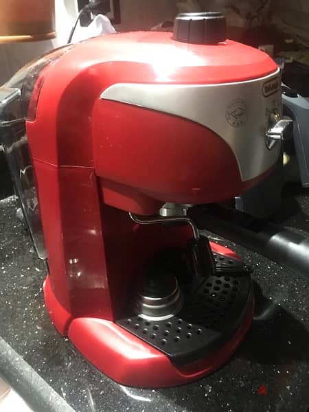ماكينة تحضير القهوة الاسبريسو من ديلونجي 1100 وات وارد من الخارج EC221 2