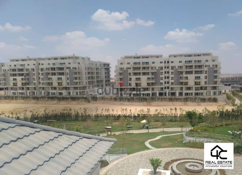 Apartment for sale, ready to move, in a prime location in the heart of New Cairo, directly in Central Park view, at the lowest price in Mountain View 5
